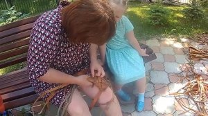 старинный способ плетения лаптей на коленке- школа юных!