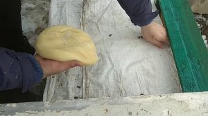 Подкорм пчёл в феврале, ложим канди с лекарством