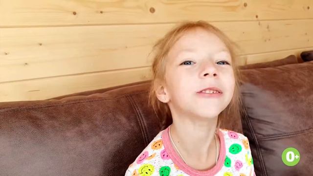 Пол это ЛАВА! Хайпусики и их экстремальный челлендж! The floor is lava Весёлые истории Алины и Ярик