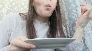 MUKBANG. ASMR. Хруст школьного мела.