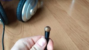 Хитрый разъём  мониторных наушников  Behringer HPM 1000