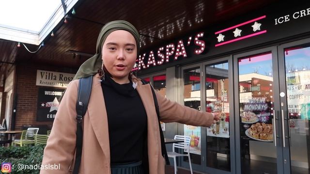 Egham Tour (Royal Holloway Uni) смотреть онлайн