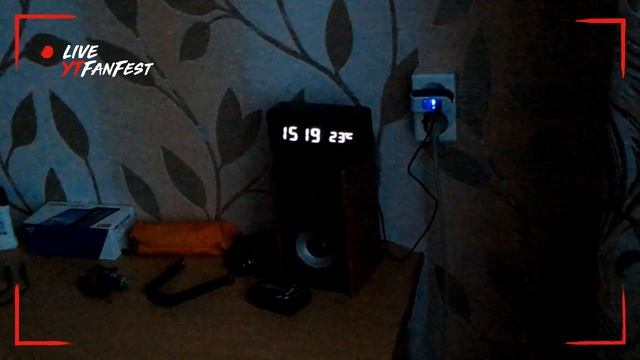 LED Digital Clock Часы с датчиком температуры смотреть онлайн