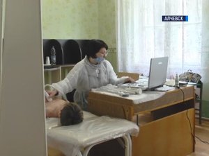 Специалисты из РФ продолжают профилактические детские медицинские осмотры в Алчевске.