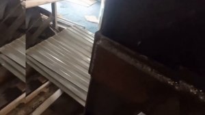 металл, конструкция. большие усилены? толстый металлы