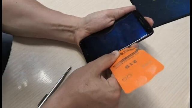 КАК СНЯТЬ ДИСПЛЕЙ Samsung J4, Как Вскрыть Самсунг J400 смотреть онлайн