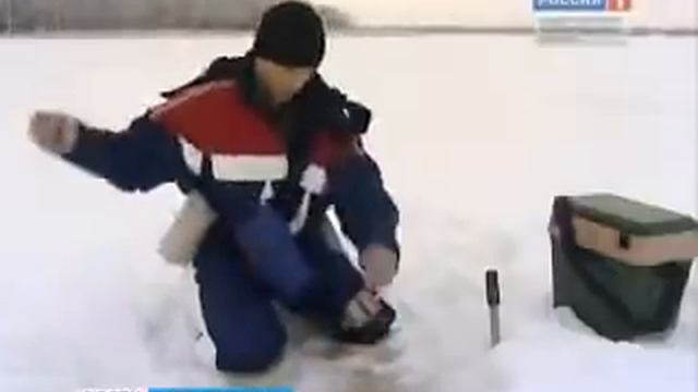 ПО ЛЕНИНСКИМ МЕСТАМ - С УДОЧКОЙ И ЛЕДОБУРОМ смотреть онлайн