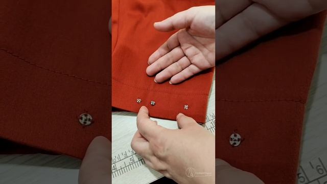 Складка и хлястик по низу брюк. смотреть онлайн