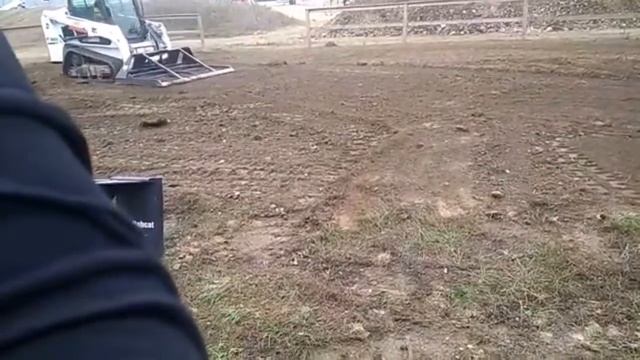 Выравниватель грунта Bobcat. смотреть онлайн