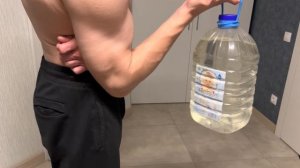 Накачать БИЦЕПС в ДОМАШНИХ Условиях (БЕЗ ЖЕЛЕЗА)