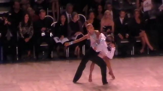 Riccardo & Yulia Rumba смотреть онлайн