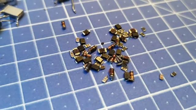 Бесплатные радиодетали / Что можно взять из енергозберегающих ламп смотреть онлайн