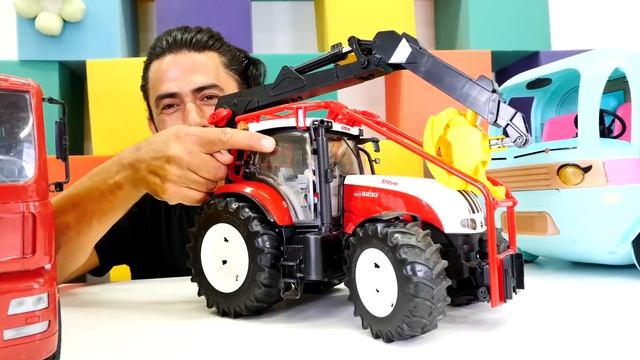 Oyuncak arabalar. Çocuklar için video: farklı araçları tanıtıp oynuyoruz. Eğitici video смотреть онлайн