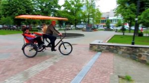 Велорикша с расположением пассажиров и грузов сзади, Трехколесный велосипед, Pedicab