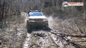 Жёсткий оффроуд на внедорожниках Тойота Дефендер на бездорожье Трофи-лайф Off-road Defender 4x4 202