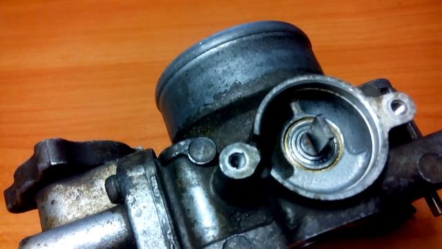 Осмотр отремонтированного дросселя Mitsubishi Lancer 9 для eMashine смотреть онлайн