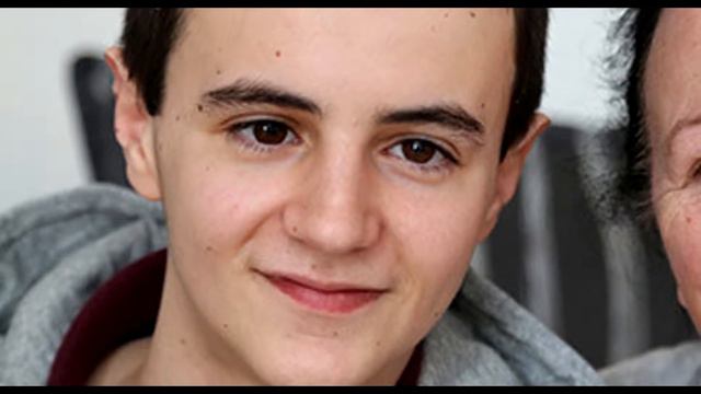 САМЫЙ МОЛОДОЙ ОТЕЦ СПУСТЯ 10 ЛЕТ Что изменилось в жизни самого молодого отца смотреть онлайн