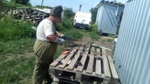 Фундаментная плита своими руками, первый ряд арматуры готов!