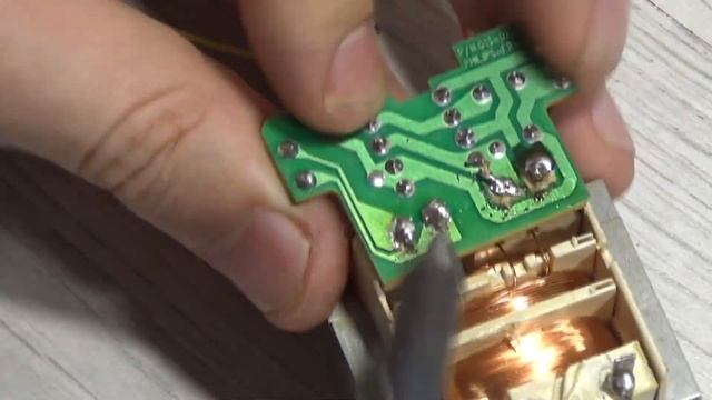 Ремонт мультиварки не включается. Интересная поломка смотреть онлайн