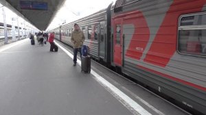Поезд № 049А Санкт-Петербург – Кисловодск перед посадкой на Московском вокзале