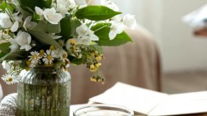 Увидев случайно сообщение на телефоне мужа, она сразу все поняла…