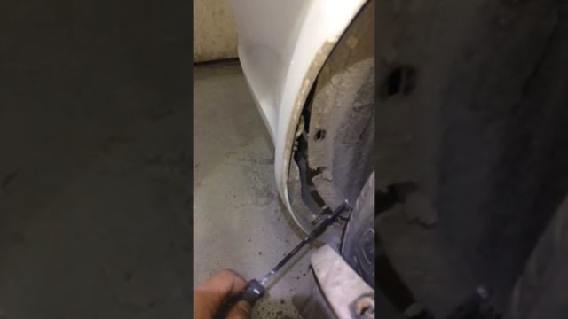 Как снять задний бампер Skoda октавия 2011 смотреть онлайн