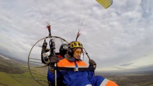 Смотреть полет с пилотажем на паралете от ProstoLeti.ru в Санкт-Петербурге