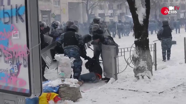 Сирены #Евромайдана - группа Social Classes смотреть онлайн