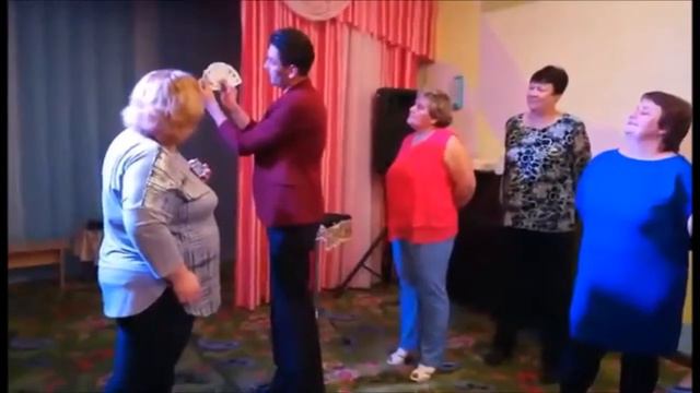 Микромагия. Святослав Щеглов. Впечатлительный женский коллектив смотреть онлайн