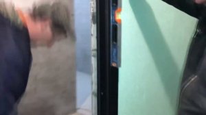 Установка входных металлических дверей