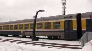 Дизель-поезд ДР1А-198/311 отправляет от ст. Валга / DR1A-198/311 departing from Valga station