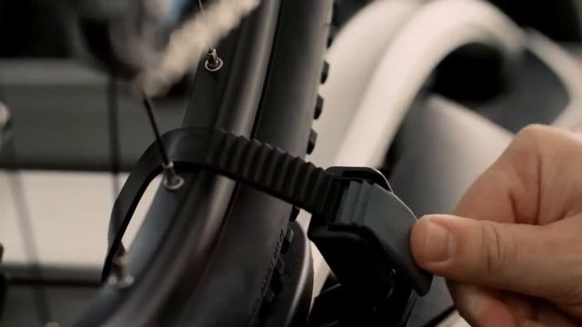 Установка велокрепления Thule VeloCompact 925 www.car-comfort.ru смотреть онлайн