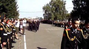 Прохождение торжественным маршем.Кадетская школа г.Бийск 02.09.2019
