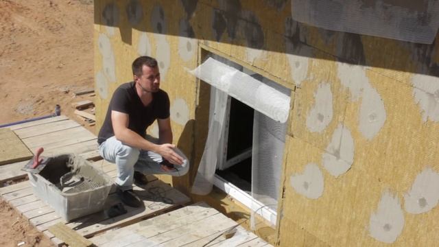 Как правильно утеплять фасад. Часть 2 - Строительство дома с нуля. Выпуск 16 смотреть онлайн