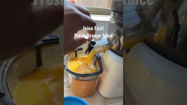 Juice Fast - Fresh Orange juice with the NamaJ2 #juicefasting #juicing