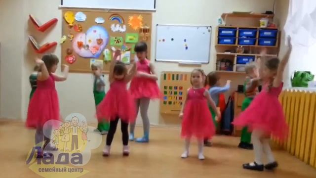 фрагмент открытого занятия - Семейный центр Лада смотреть онлайн