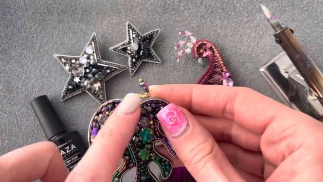 Презентация авторского мастер класса по обработке края броши с помощью паяльника и УФ-лампы смотреть онлайн