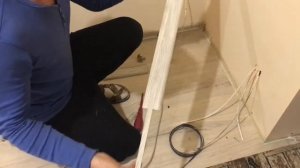 Плинтус на пол как крепить и как установить