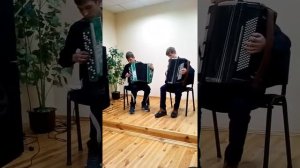 Дуэт - баян "Мамин вальс"