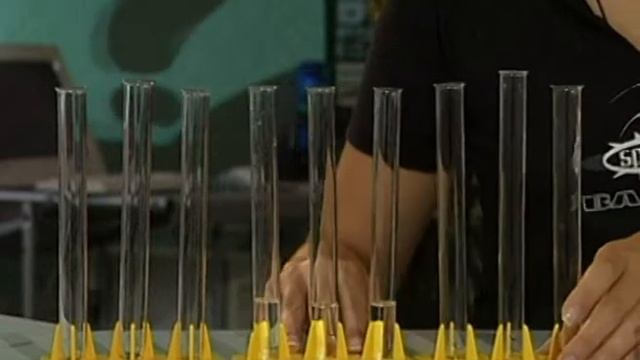 Видеоопыты. Неорганика 82. Распознавание растворов хлорида, карбоната и сульфата натрия смотреть онлайн