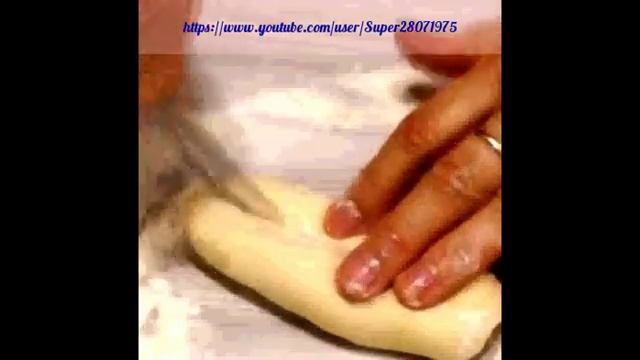 Пять разных форм булочек из теста