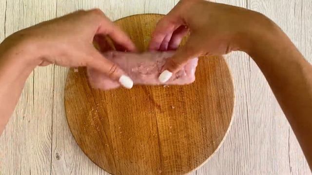 Рулет из индейки с сыром