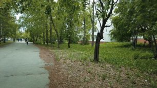 Вечерний Челябинск в конце мая - цветение и городские ремонты