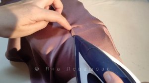 Пошив топа из натурального шёлка с эластаном с v-образным вырезом