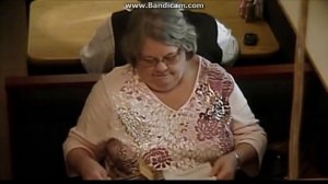 Дед пёрнул с подливой и шпингалеты лопнули.