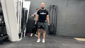 Подьем гантель на бицепс