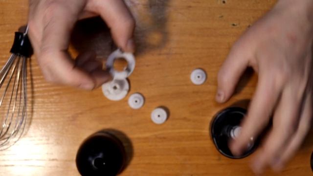 Блендер погружной LEBEN