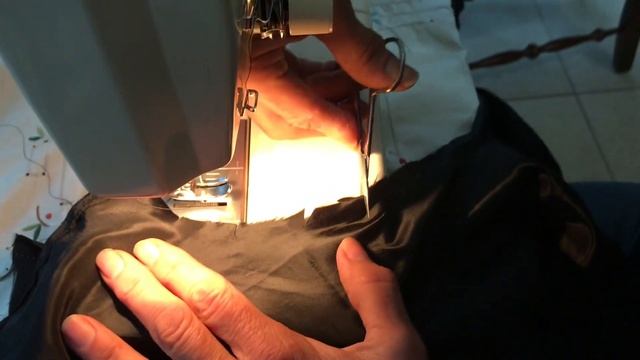 DIY Reusable Barber Cape for Hair Cutting and Styling смотреть онлайн