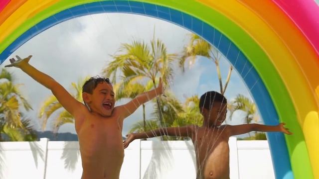 Надувной игровой центр-разбрызгиватель INTEX Радуга 56597 смотреть онлайн