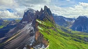 Italy 4K UHD - Scenic Relaxation Film With Calming Music - 4K Video Ultra HD